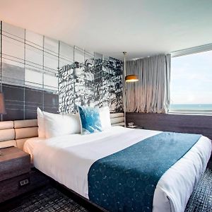 King Room Mobility or hearing accessible